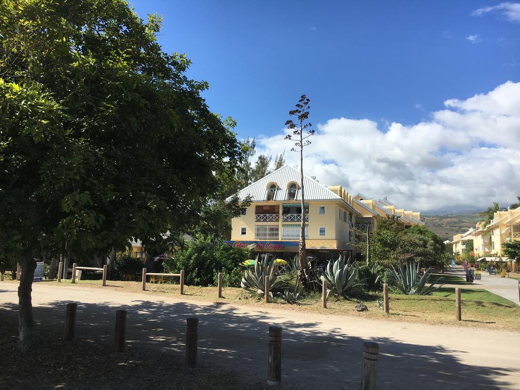 A Pied Dans L'Eau Apartment Saint-Gilles-les Bains Exterior foto